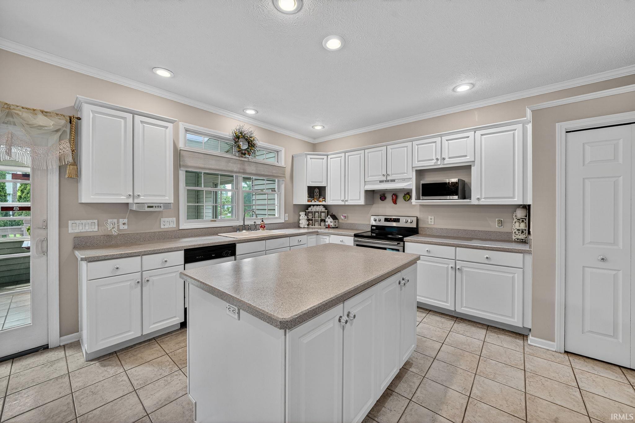 51263 Leeward Point Granger IN 46530