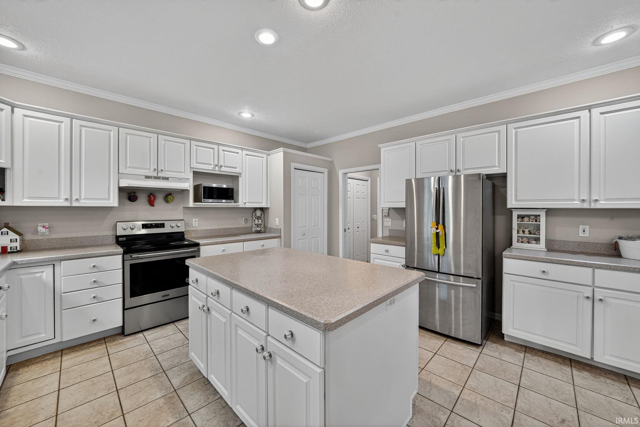 51263 Leeward Point Granger IN 46530