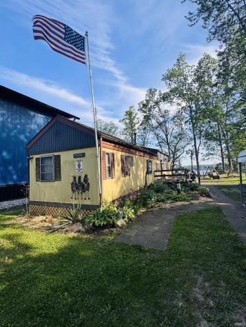 11494 W Paradise Road Monticello IN 47960