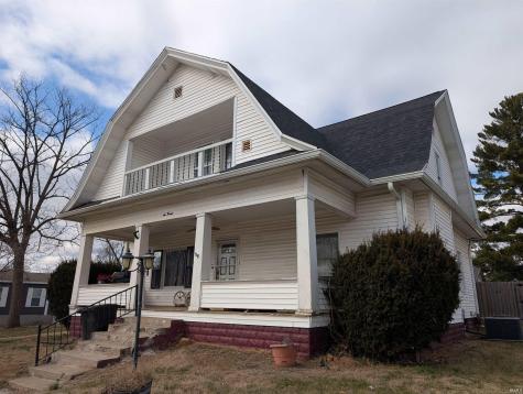 620 W 3rd Street Bicknell IN 47512