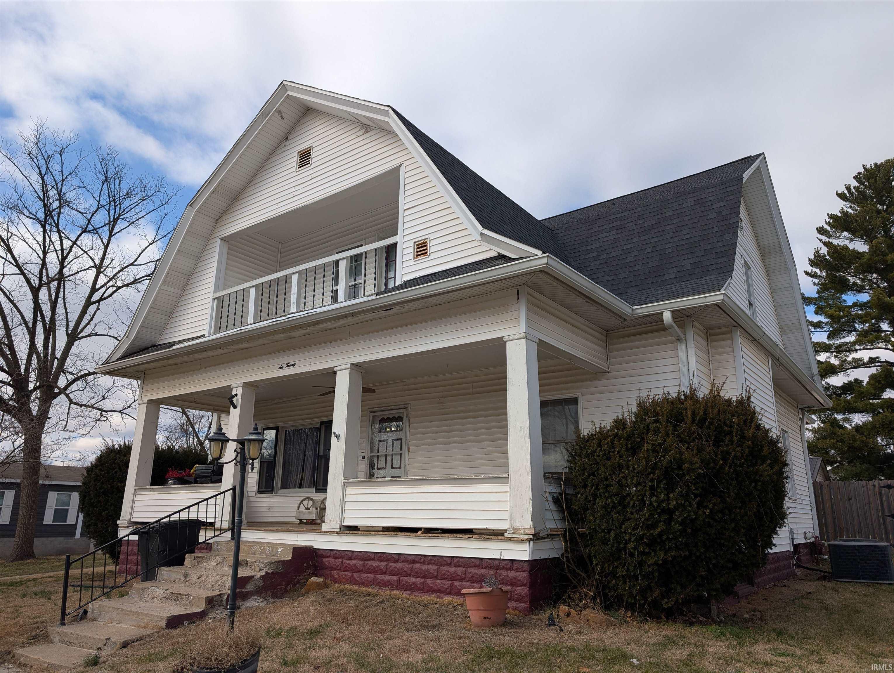 620 W 3rd Street Bicknell IN 47512