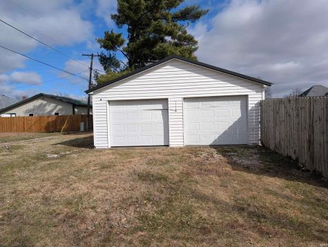620 W 3rd Street Bicknell IN 47512