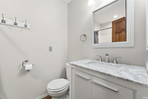 11033 Johnson Road Fort Wayne IN 46818