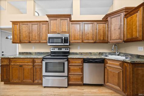 610 S Wood Street Brookston IN 47923