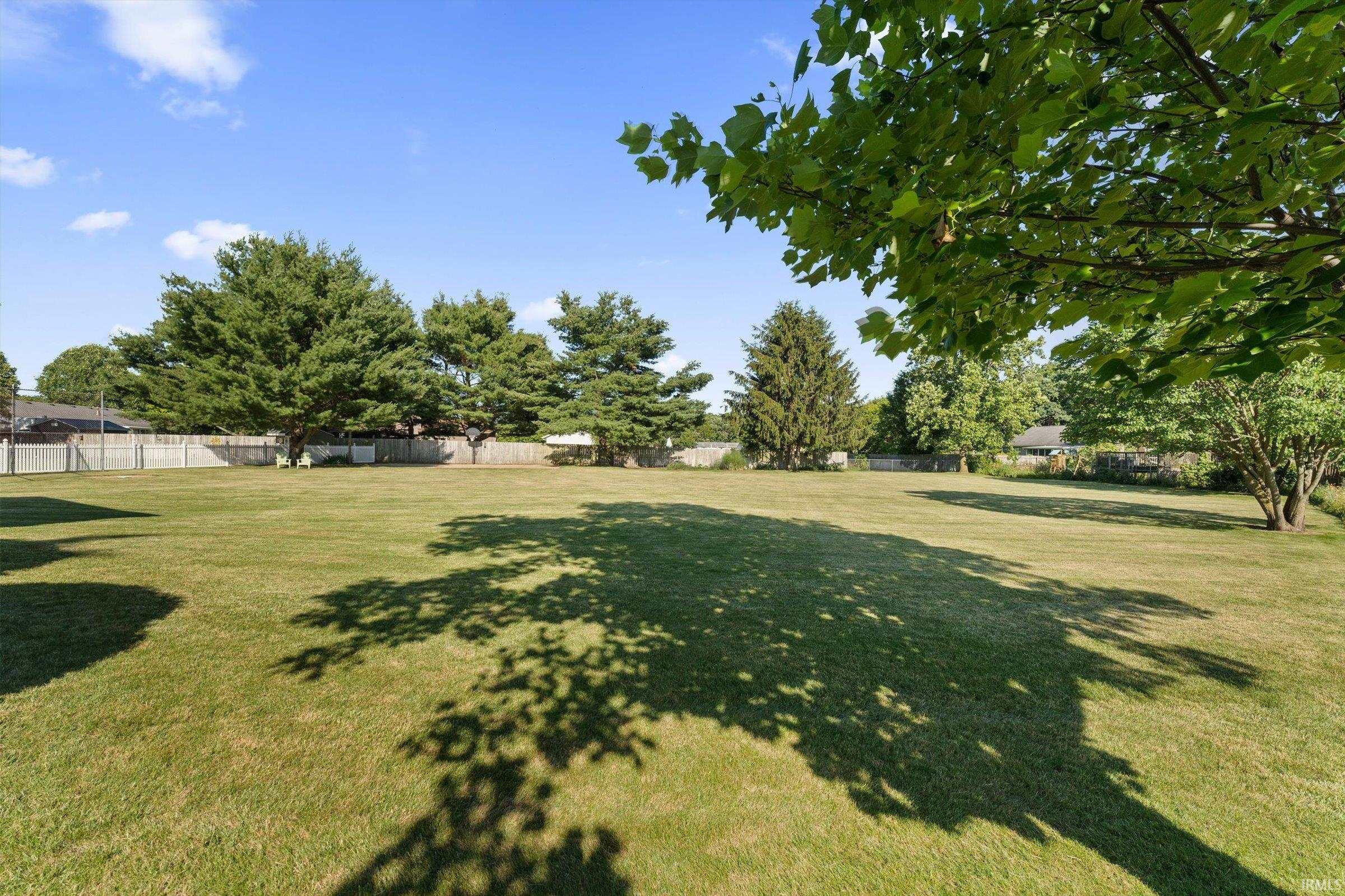 10538 E Brookston Drive Osceola IN 46561