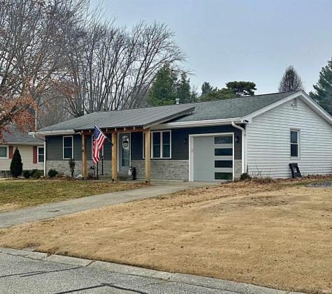 18 Lynwood Drive Washington IN 47501