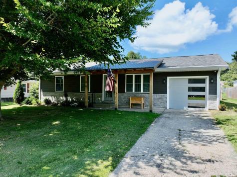 18 Lynwood Drive Washington IN 47501