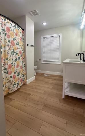 18 Lynwood Drive Washington IN 47501