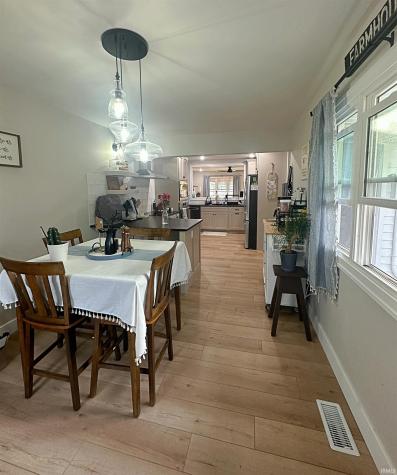 18 Lynwood Drive Washington IN 47501