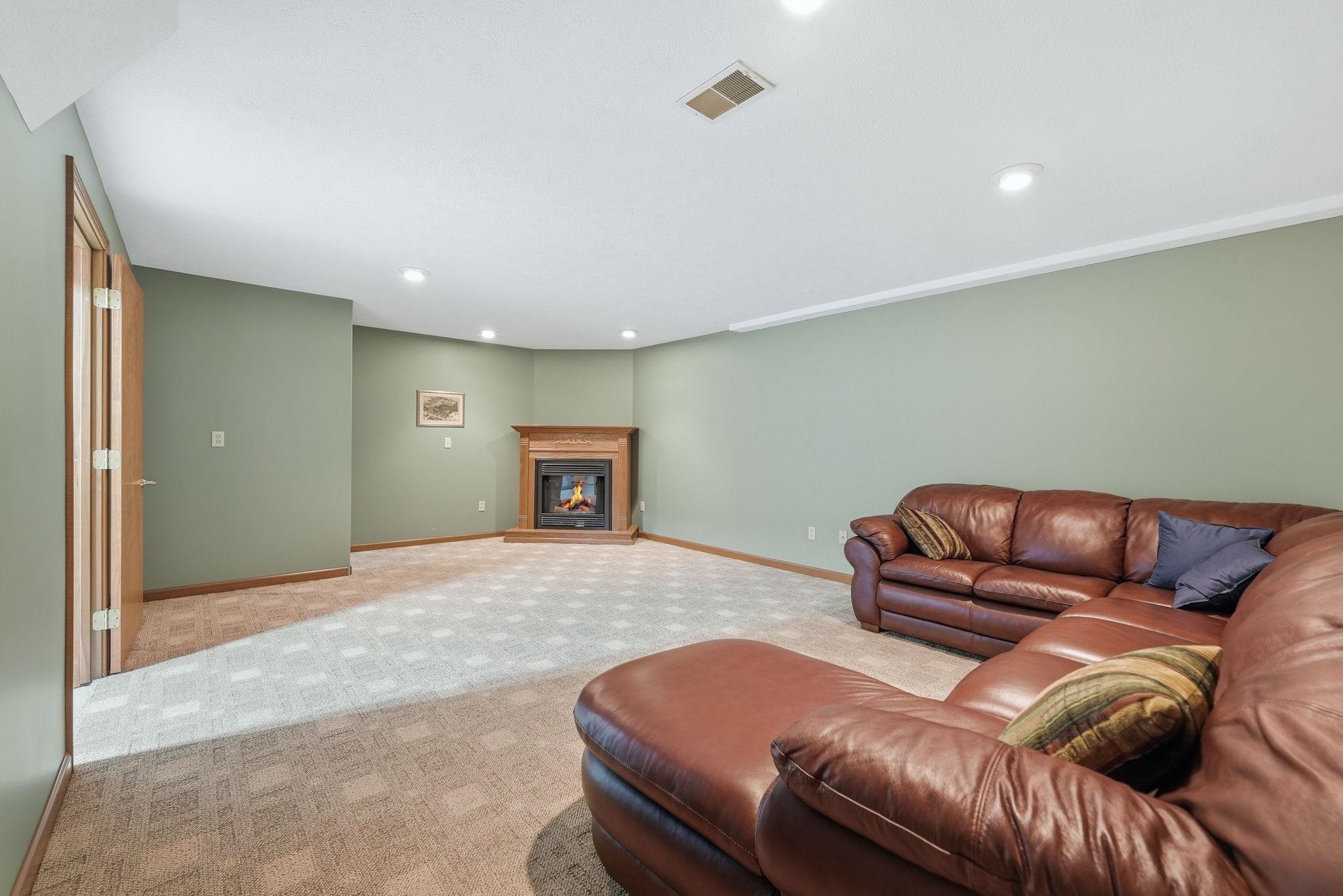 331 Lincoln Park Warsaw IN 46582