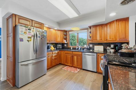 534 Crestlane Drive Warsaw IN 46580