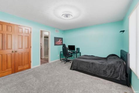 534 Crestlane Drive Warsaw IN 46580
