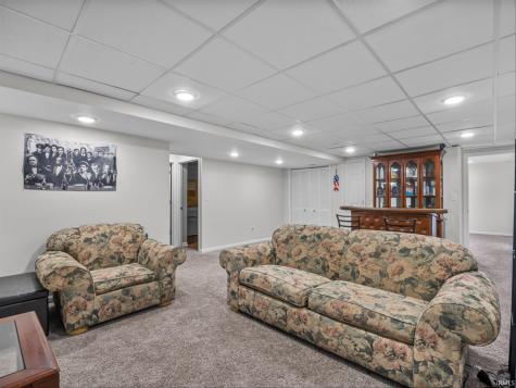 4377 W Silverthorne Street Bloomington IN 47404