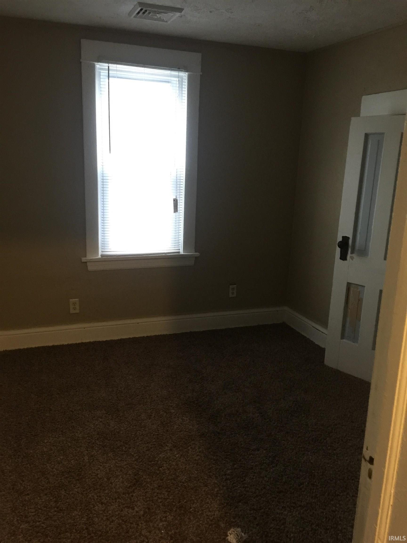 1149 E Indiana Avenue South Bend IN 46613