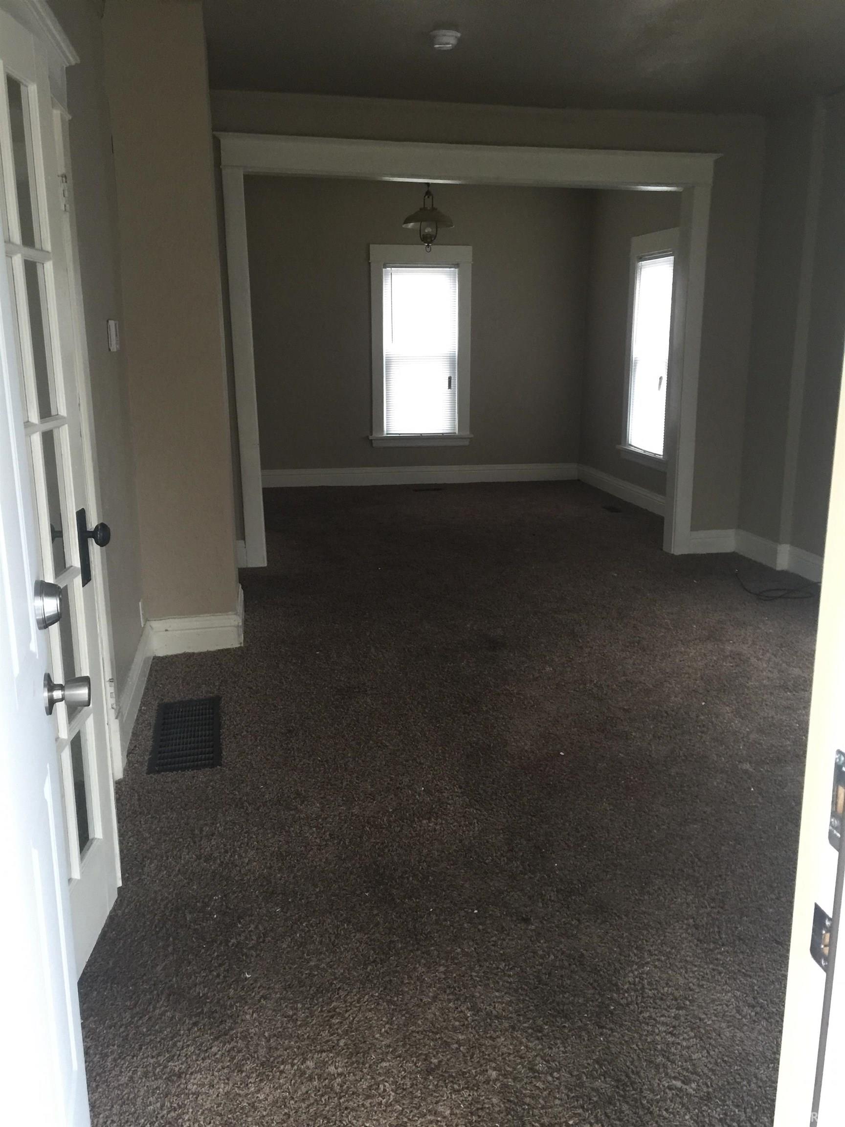 1149 E Indiana Avenue South Bend IN 46613