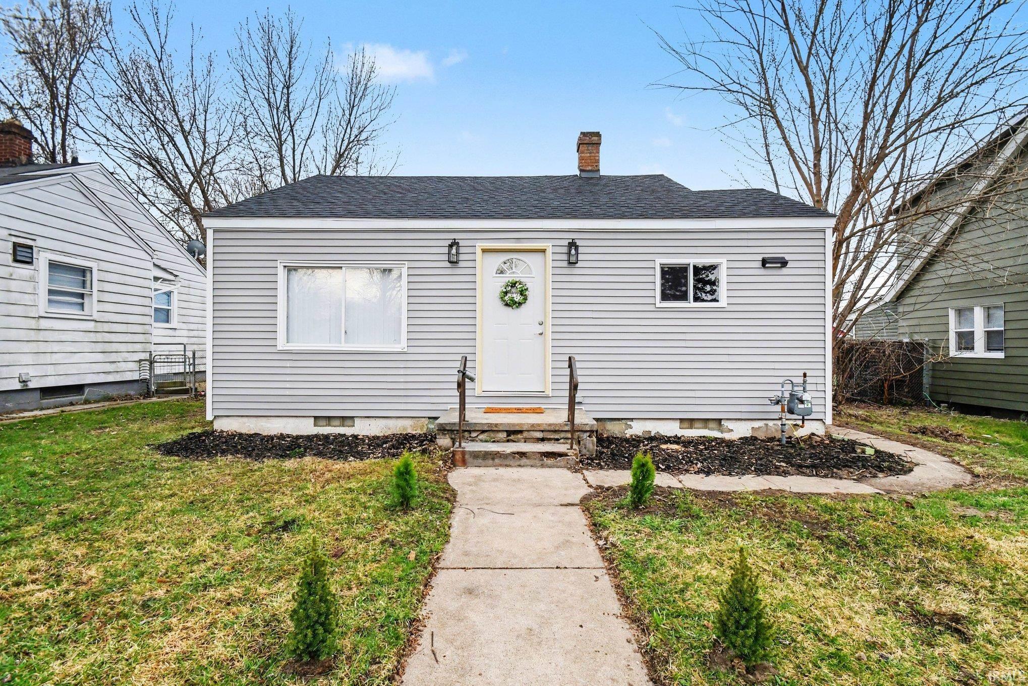 2105 S Taylor Street South Bend IN 46613