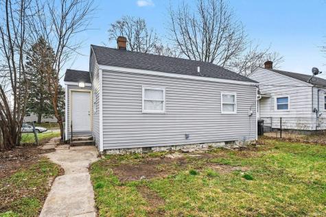 2105 S Taylor Street South Bend IN 46613