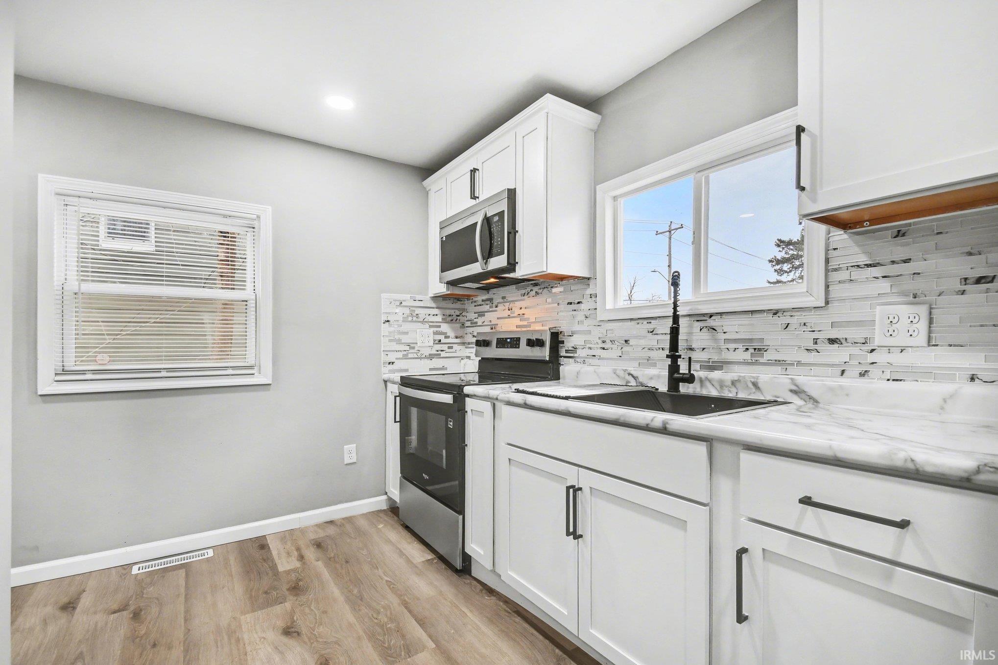 2105 S Taylor Street South Bend IN 46613