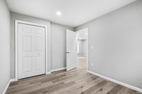 2105 S Taylor Street South Bend IN 46613