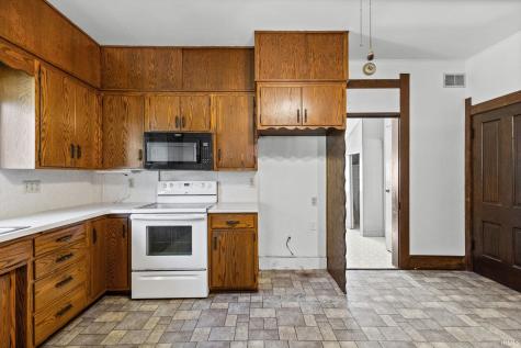 9221 White Street Clarks Hill IN 47930