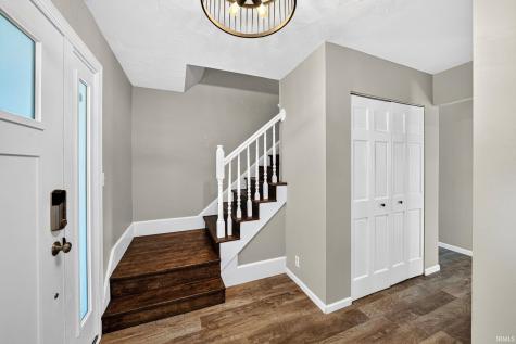 1352 Roelke Drive South Bend IN 46614