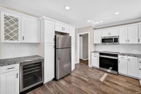 1352 Roelke Drive South Bend IN 46614
