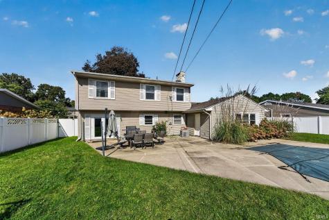 1352 Roelke Drive South Bend IN 46614