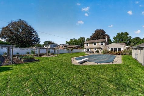 1352 Roelke Drive South Bend IN 46614