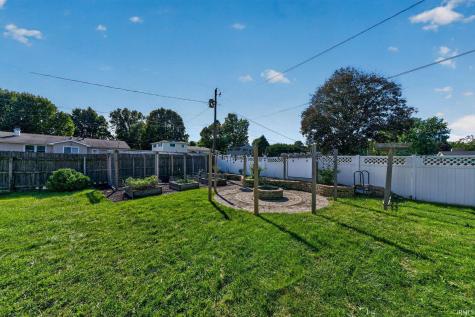 1352 Roelke Drive South Bend IN 46614