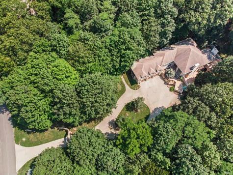 19710 Amberwood Drive Bristol IN 46507