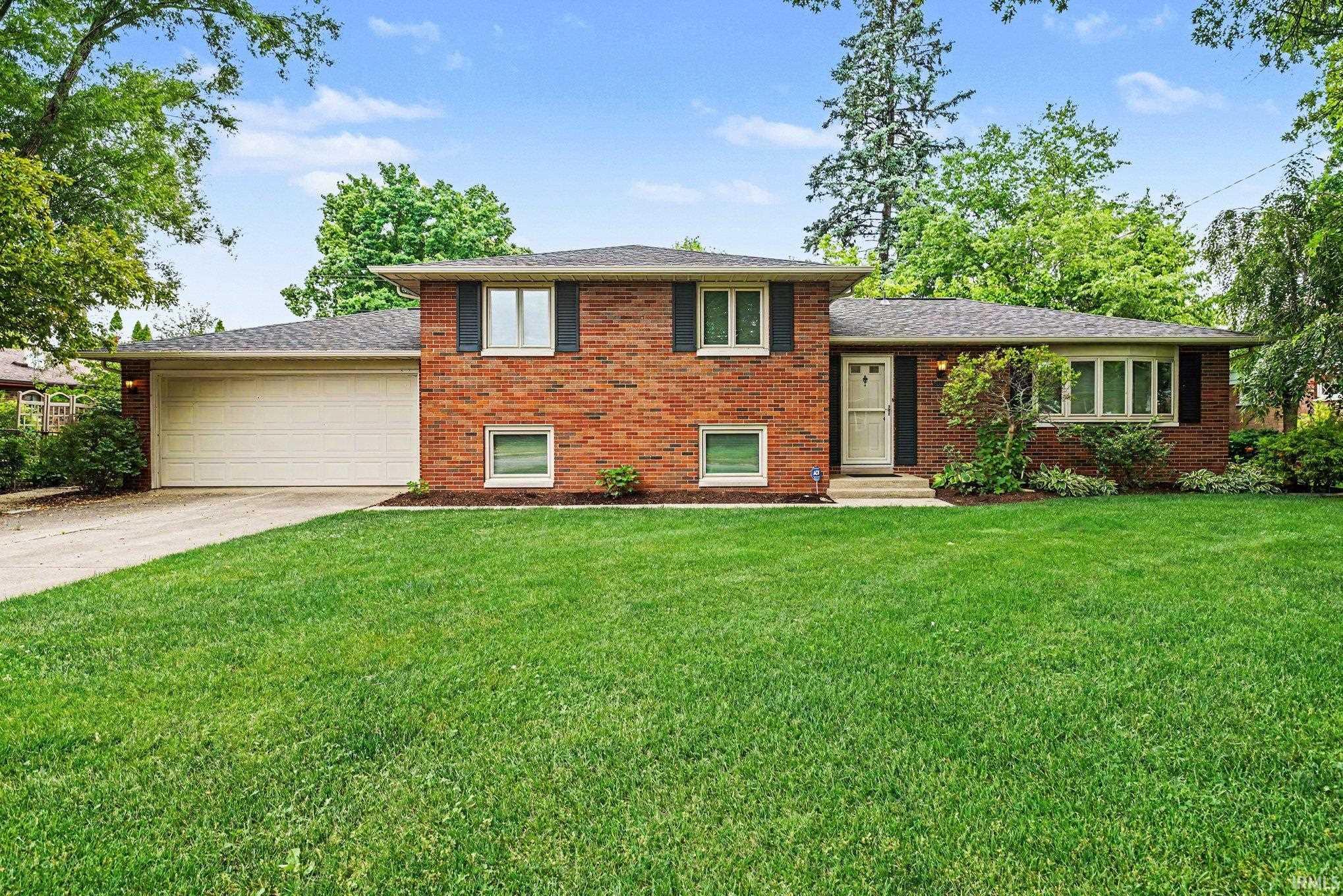 2009 Scottswood Circle South Bend IN 46617