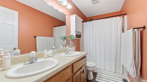 12303 Cliff View Court Fort Wayne IN 46818