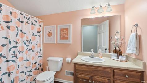 12303 Cliff View Court Fort Wayne IN 46818