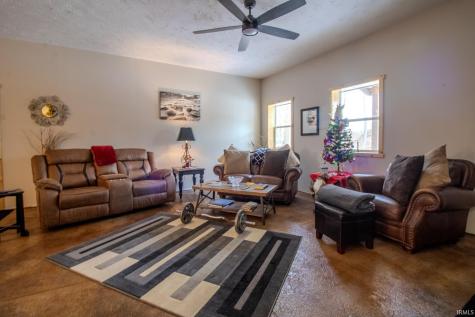 118 E Whipple Road Winamac IN 46996