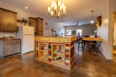 118 E Whipple Road Winamac IN 46996