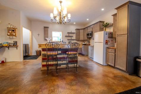 118 E Whipple Road Winamac IN 46996