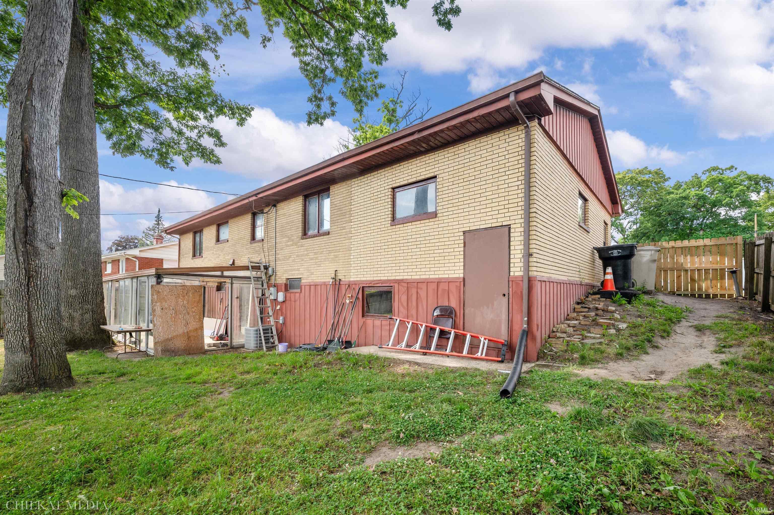 3718 Surrey Lane South Bend IN 46628