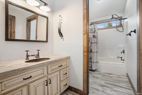 51044 Spotted Eagle Drive Elkhart IN 46514