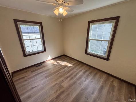 2202 S Pershing Drive Muncie IN 47302