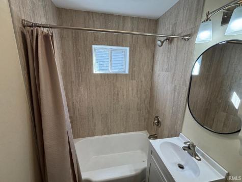 2202 S Pershing Drive Muncie IN 47302