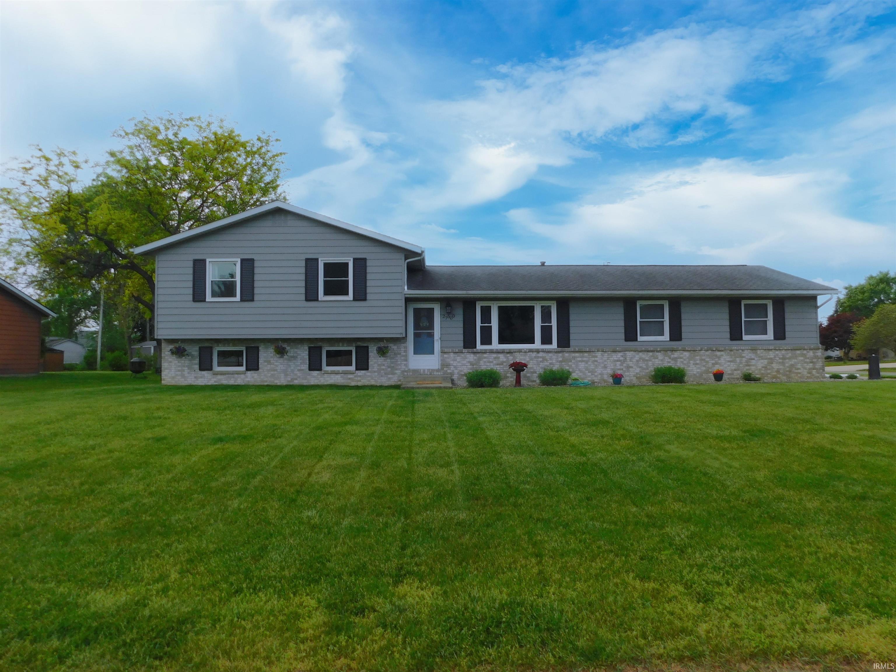 27500 Lamplighter Lane Elkhart IN 46514