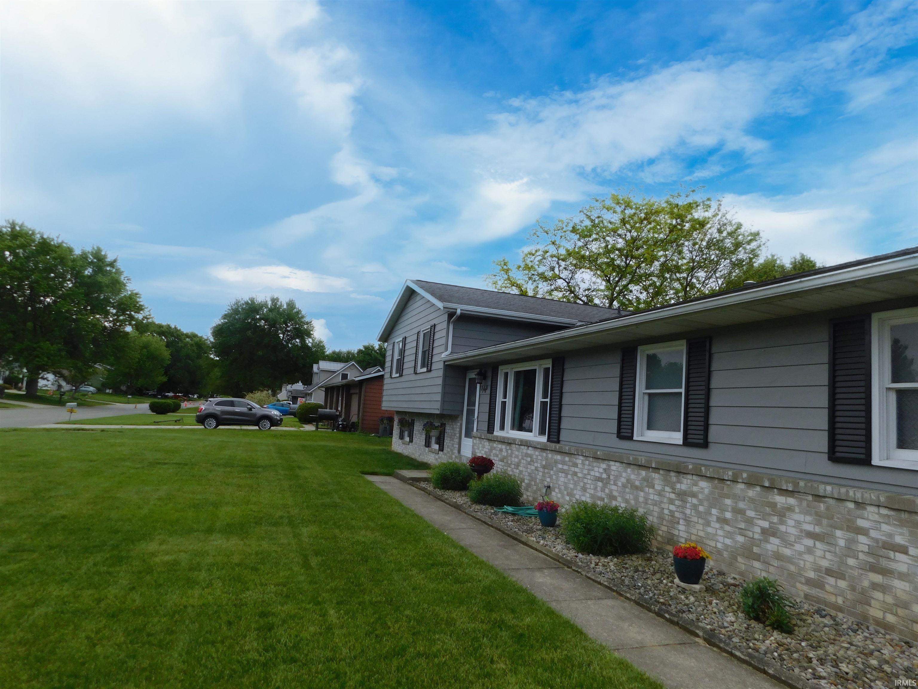 27500 Lamplighter Lane Elkhart IN 46514