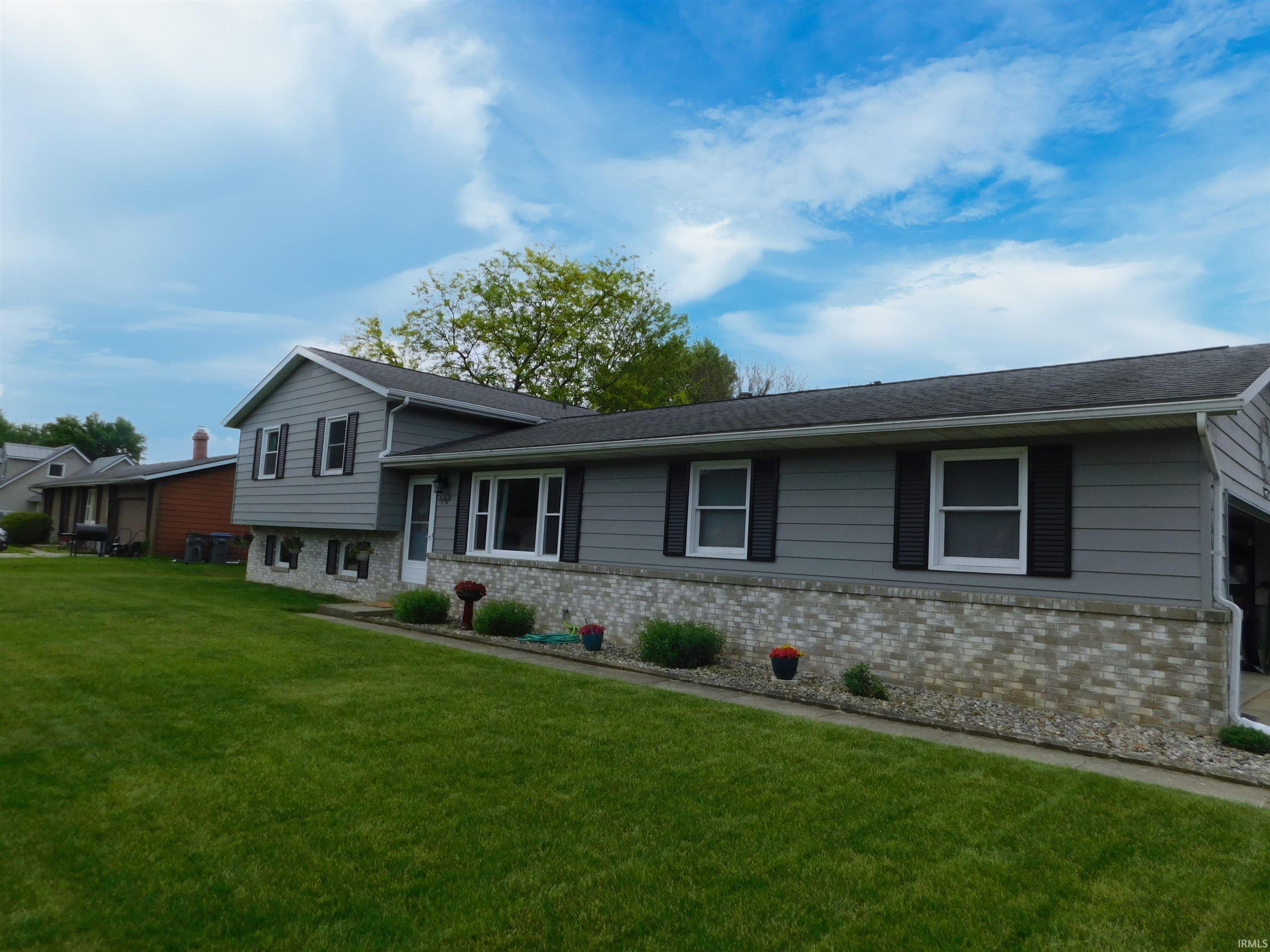 27500 Lamplighter Lane Elkhart IN 46514