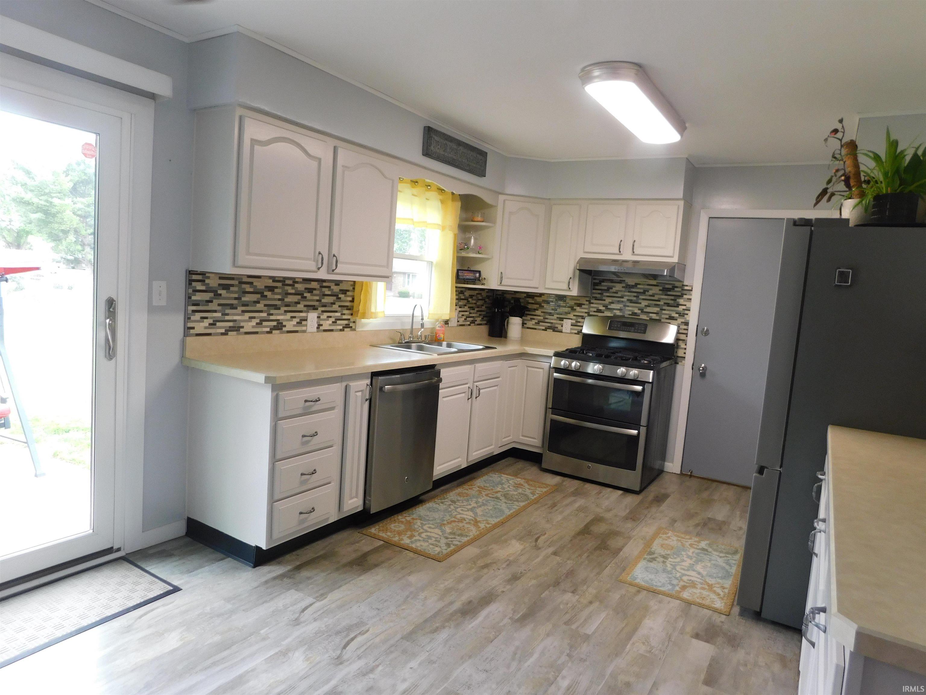 27500 Lamplighter Lane Elkhart IN 46514