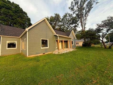 965 S 9th Street Mitchell IN 47446
