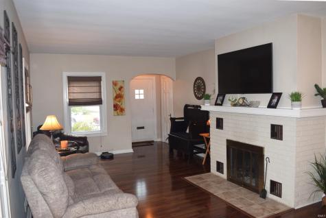 2154 E Gum Street Evansville IN 47714