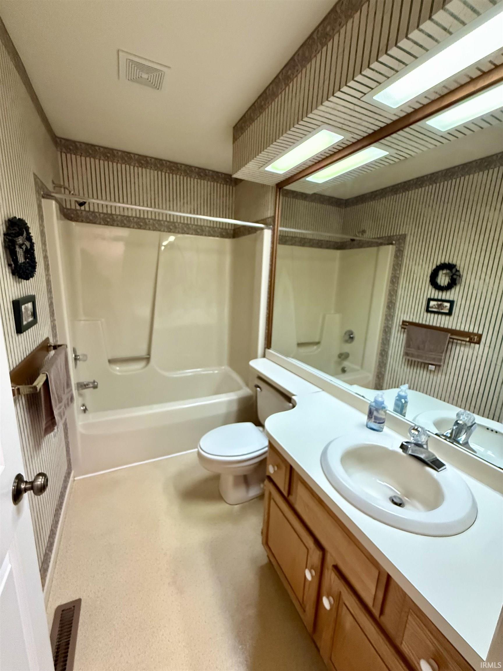 7 Salem Court Elkhart IN 46514