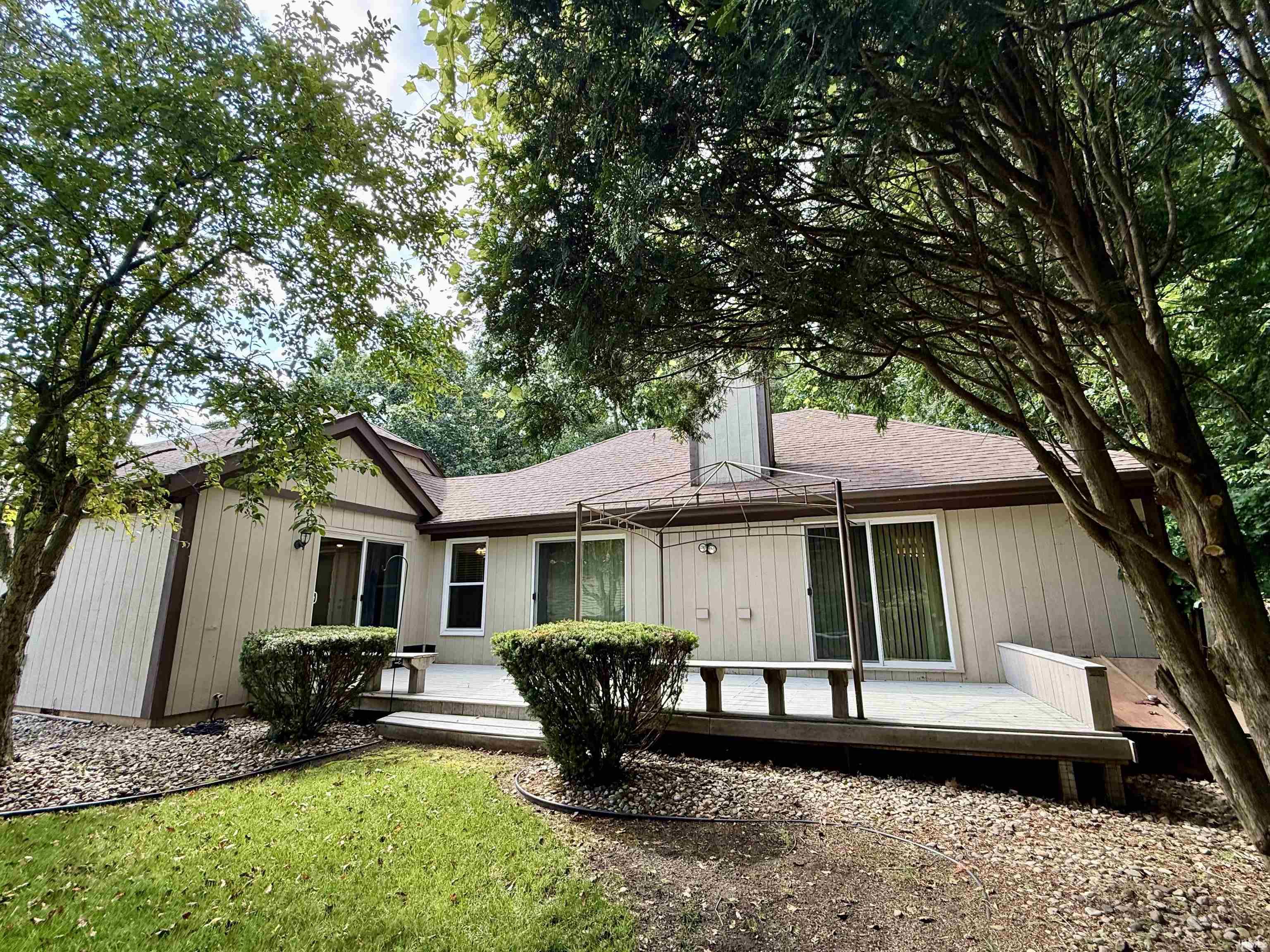 7 Salem Court Elkhart IN 46514