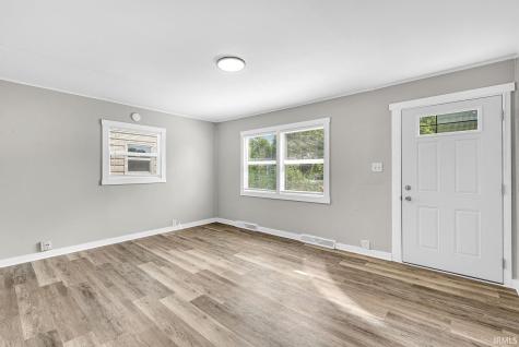 105 N Wellington Street South Bend IN 46619
