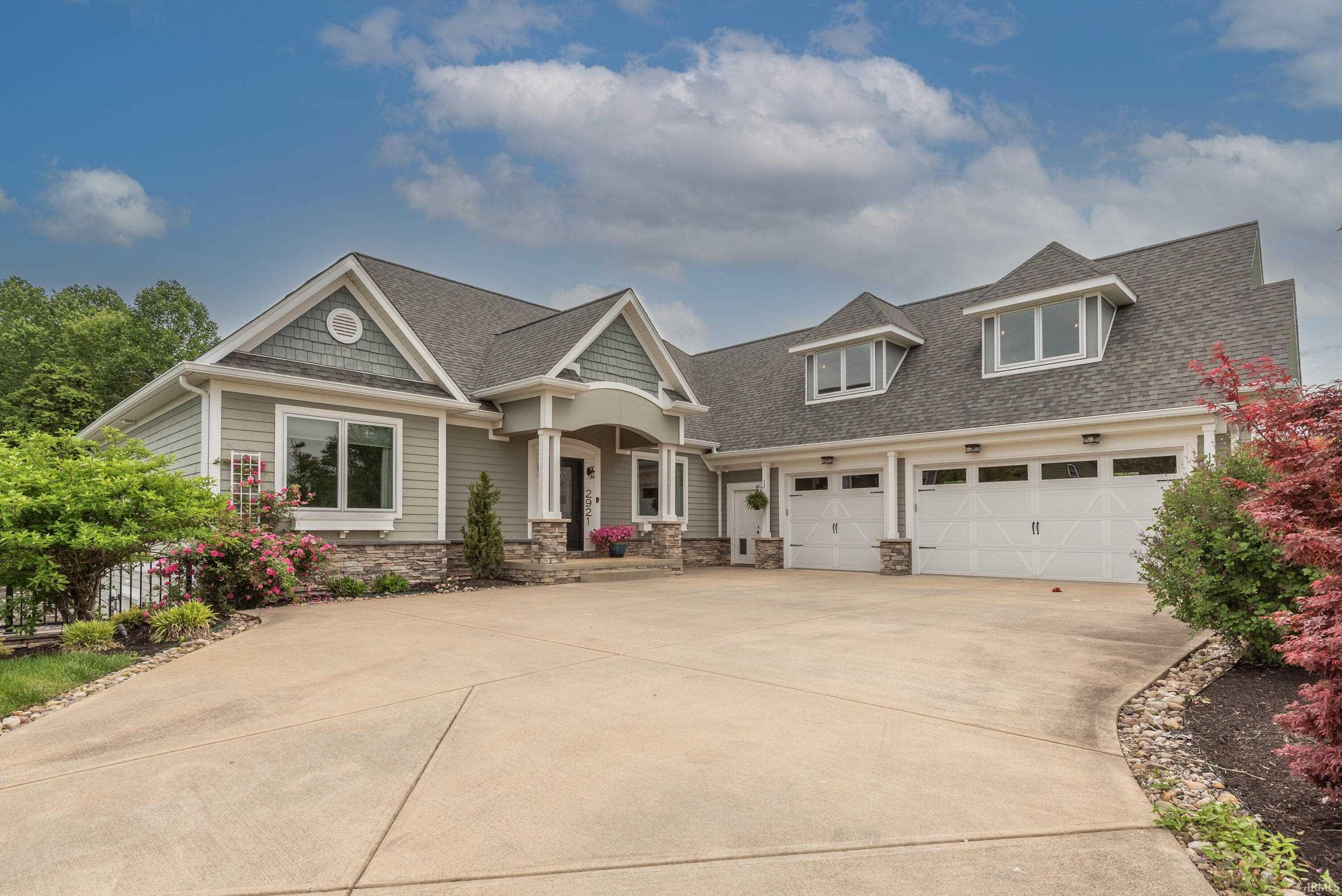 2921 E Kylie Court Bloomington IN 47401